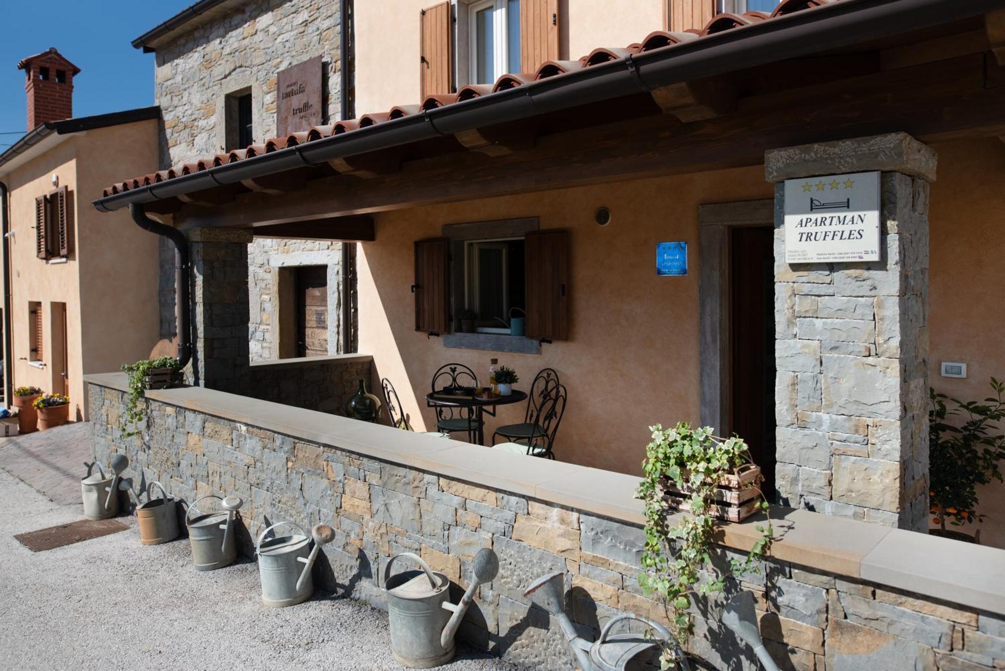 Apartmán Truffle House Karlic Buzet Exteriér fotografie