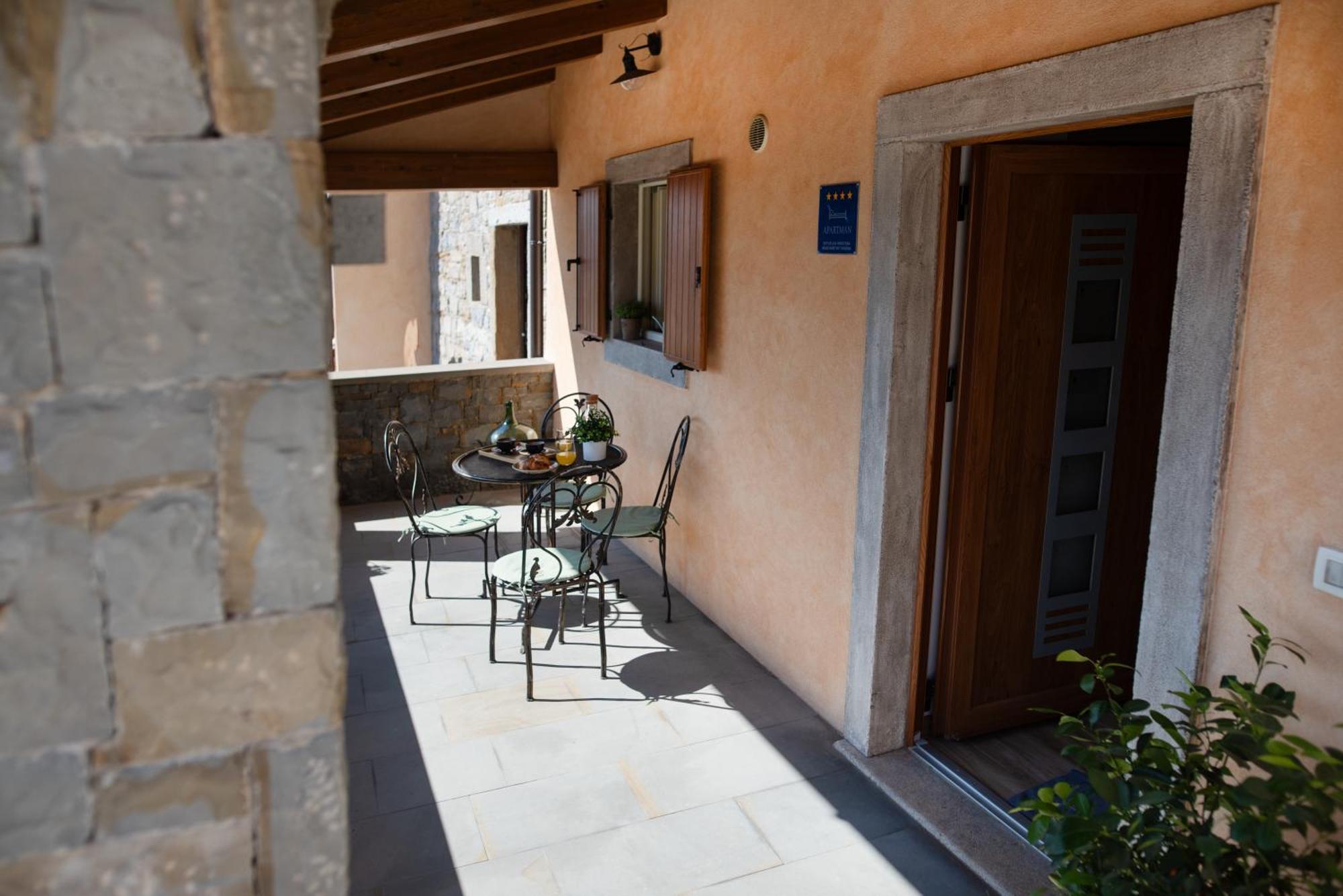 Apartmán Truffle House Karlic Buzet Exteriér fotografie